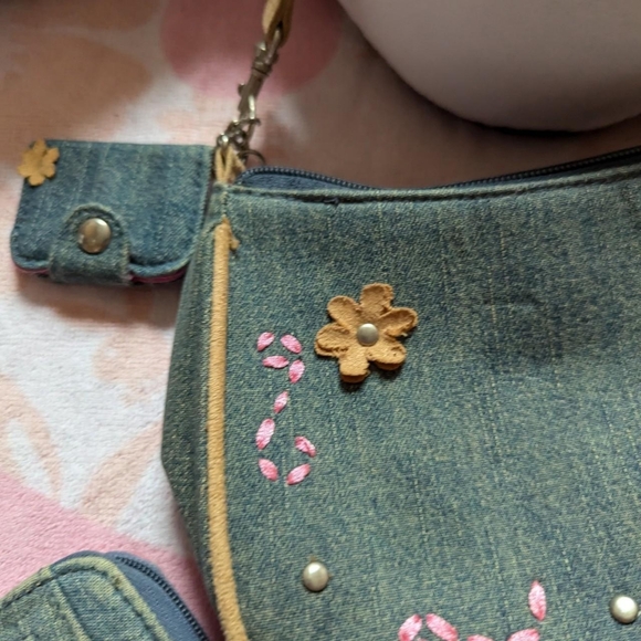 Hello kitty Denim purse set with wallet Faded Discoloration - Picture 2 of 7